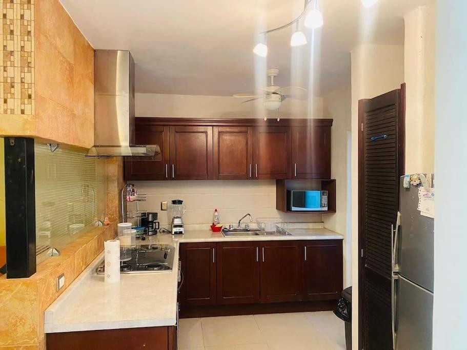 Lovely 3 Bedroom Condo With Pool อิกซ์ทาปา ภายนอก รูปภาพ