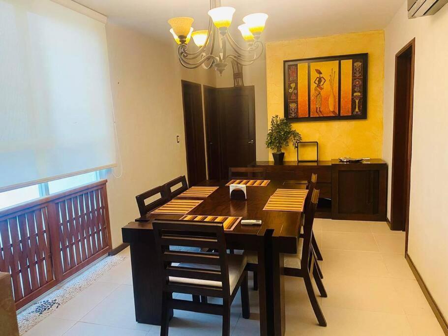 Lovely 3 Bedroom Condo With Pool อิกซ์ทาปา ภายนอก รูปภาพ