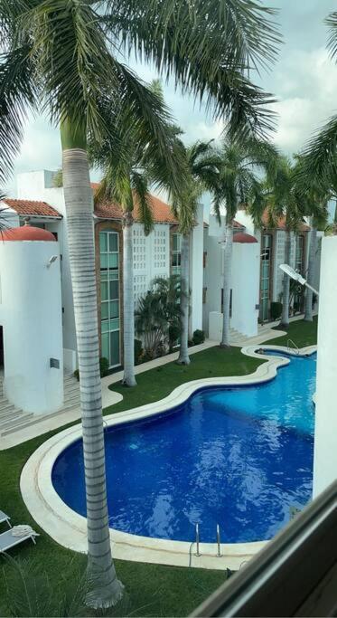 Lovely 3 Bedroom Condo With Pool อิกซ์ทาปา ภายนอก รูปภาพ